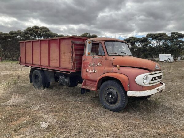 Ford Thames Trader