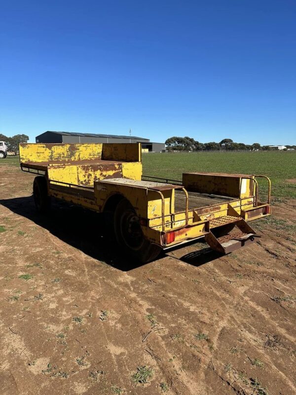Four Wheel Dog Trailer