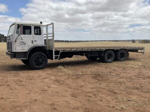 International Acco 1950c
