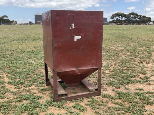Hopper bin with fork pockets.