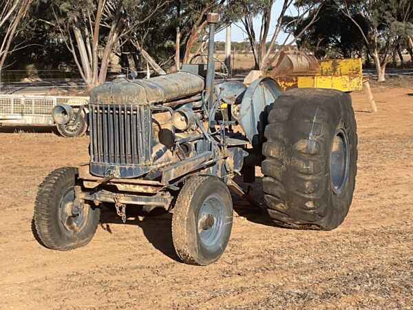 Fordson Tractor Petrol Kerosene project tractor pull/sand drag/plough day tractor.