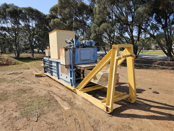 Enerpat Hooklift Baler
