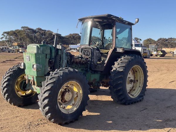 John Deere 3640 Tractor
