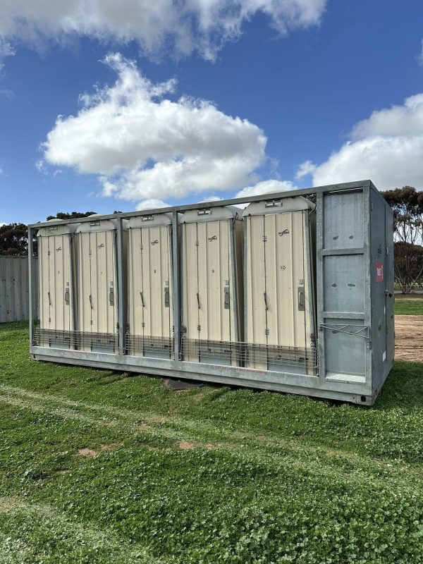 10 Cubicle Toilet Block