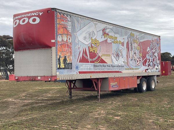 Maxi-Cube / Fruehauf Pan Wide Spread Bogey