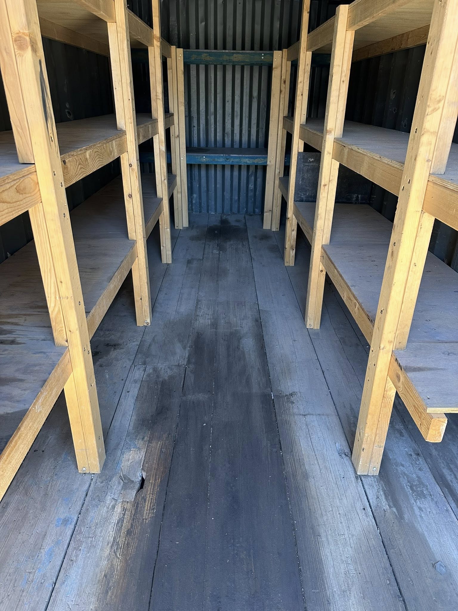 *SOLD* - 20ft Shipping Container Workshop - Image 5