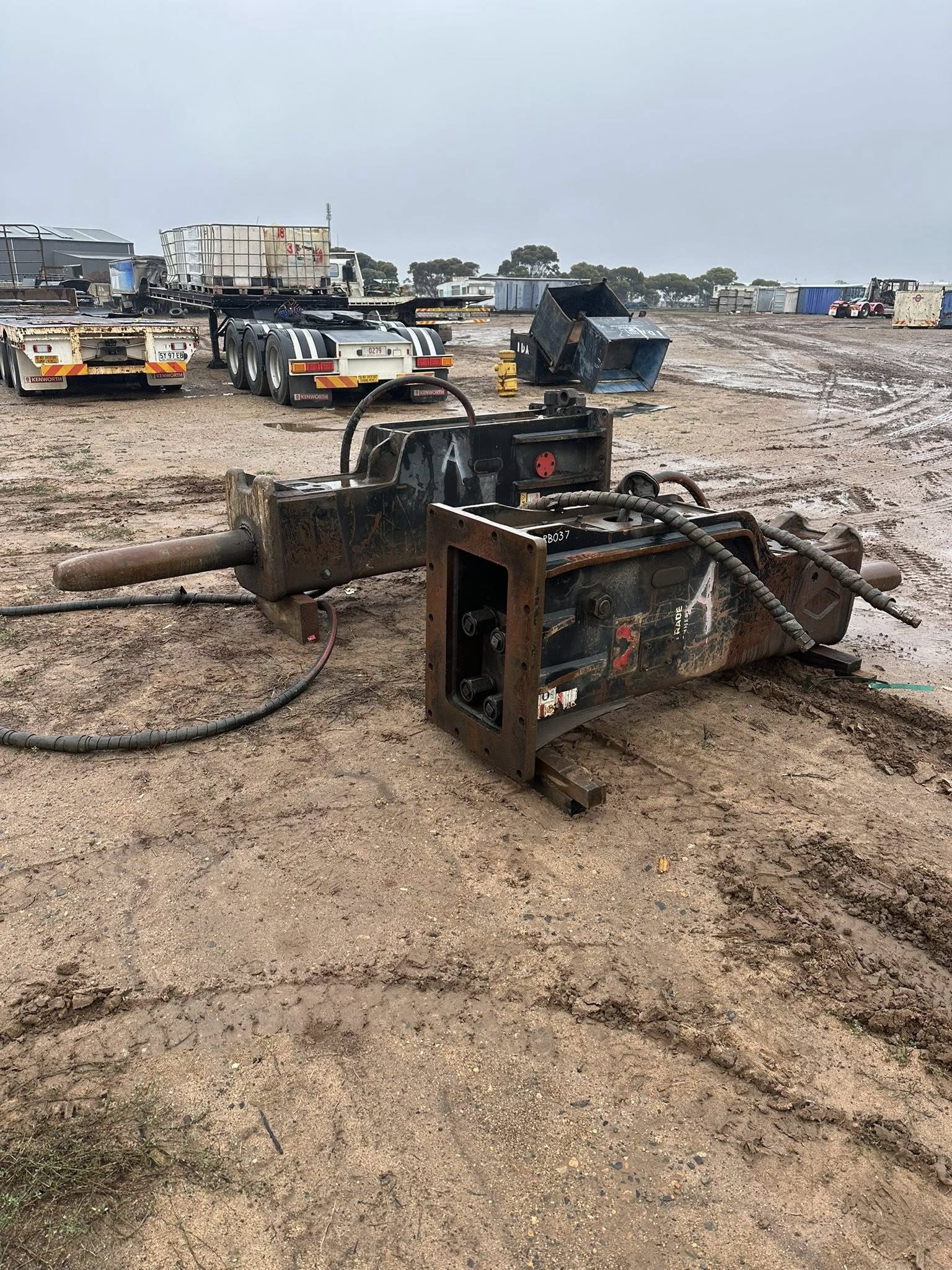 2 RAMRADE Rock Breakers - Image 2