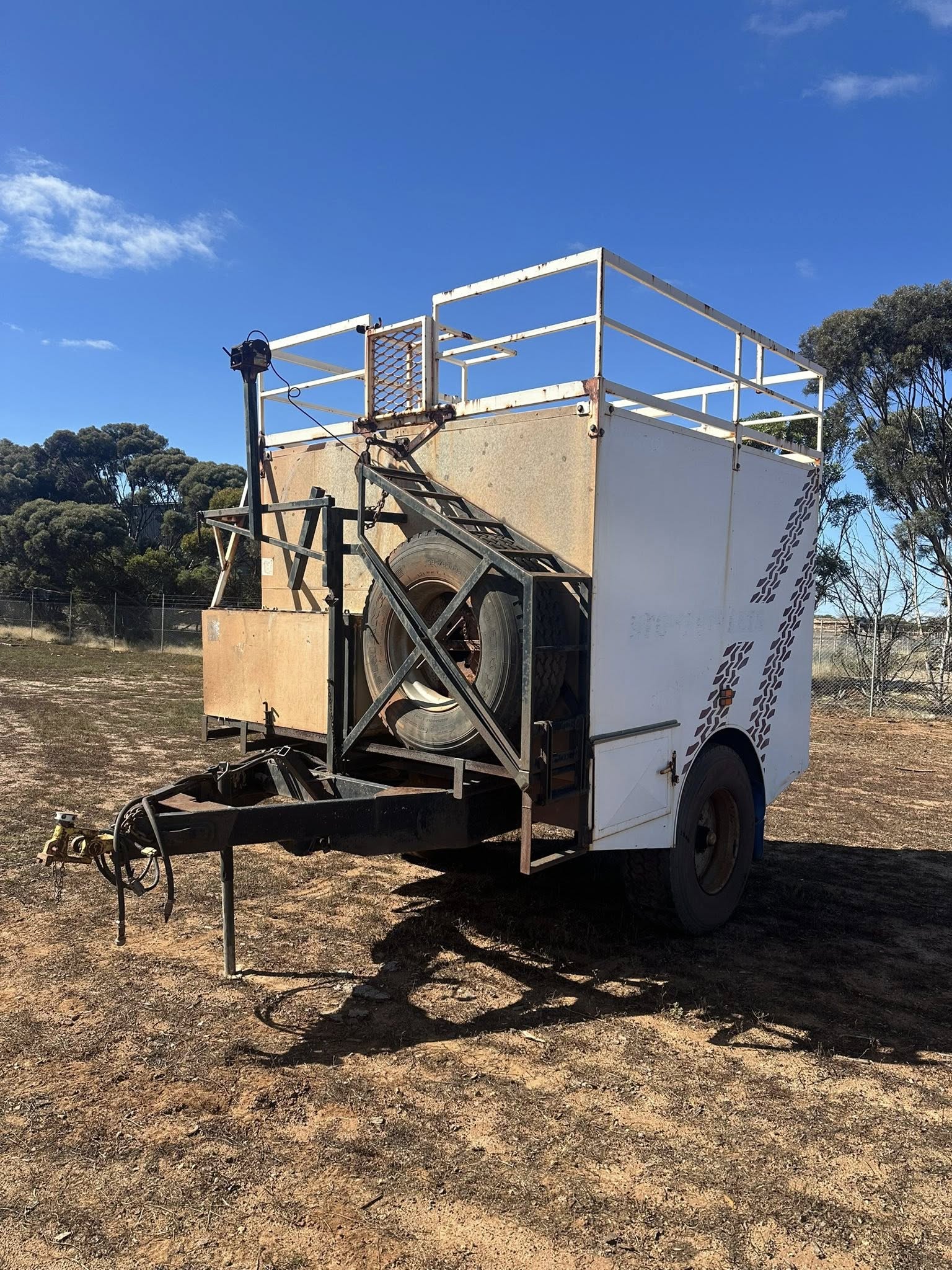 Camping/Storage Trailer - to tow behind 4x4 Truck or Bus - Image 2