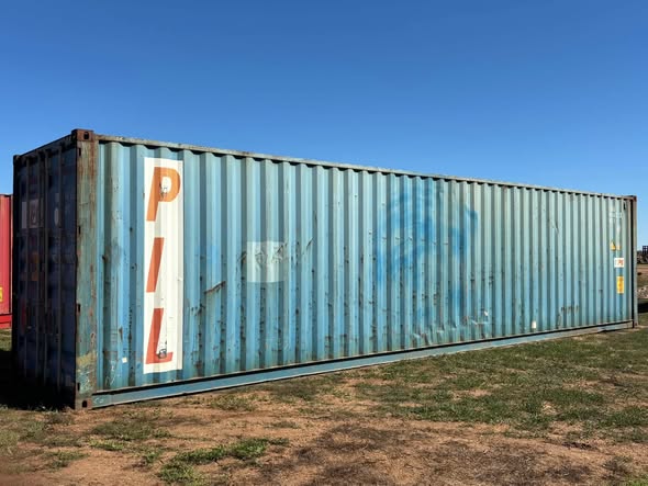 *SOLD* - Watertight 40ft high cube shipping container.