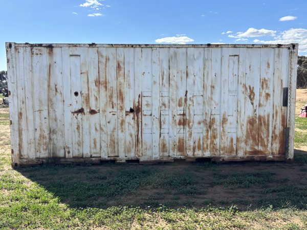 Rough 20ft shipping container