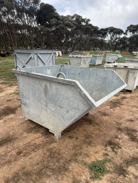*SOLD* - Self Tipping Bin