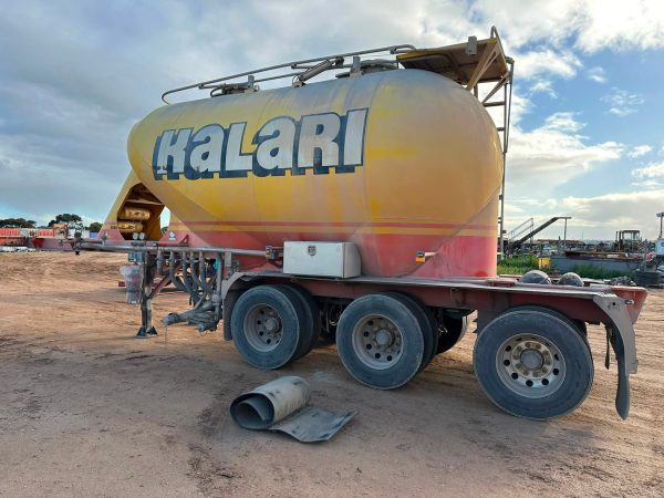 Jamieson 2015 Tri Axle Dry Bulk Trailer
